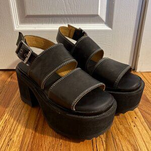 John Fluevog Sky High F Razzle Size 8 Platform Sandals
